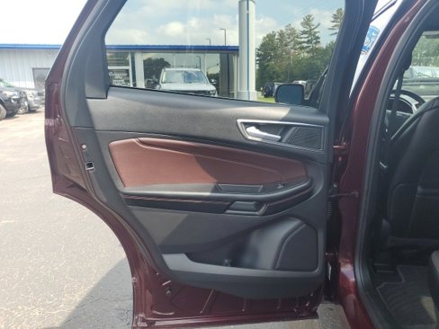 Certified 2022 Ford Edge Titanium w/ Equipment Group 301A image 15