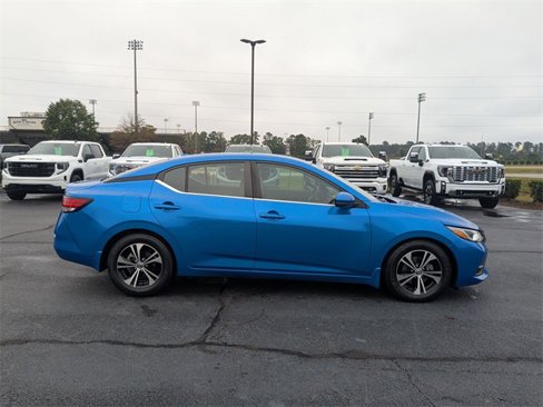 Used 2020 Nissan Sentra SV image 2