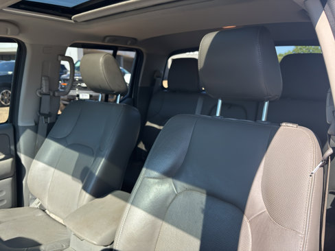 Used 2019 Nissan Frontier SL image 21