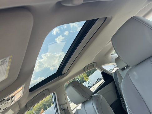 Used 2018 Toyota Avalon Limited image 28
