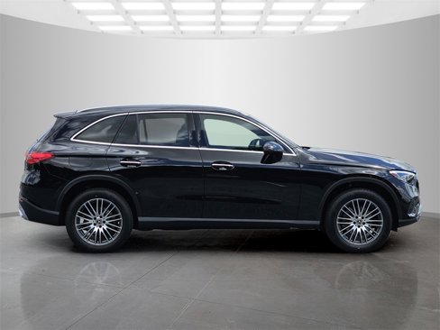 New 2025 Mercedes-Benz GLC 300 image 7