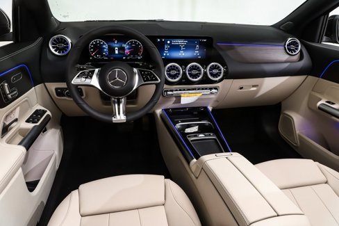 New 2025 Mercedes-Benz GLA 250 4MATIC image 6