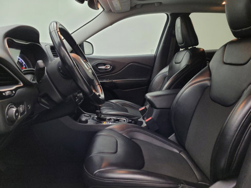 Used 2019 Jeep Cherokee Latitude Plus image 17