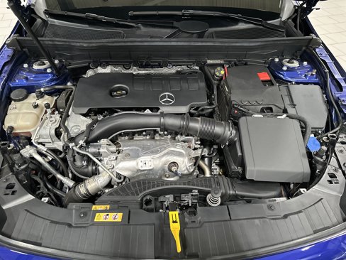Certified 2022 Mercedes-Benz GLB 250 4MATIC image 15