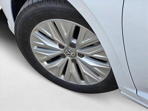 Used 2019 Volkswagen Jetta S image 11