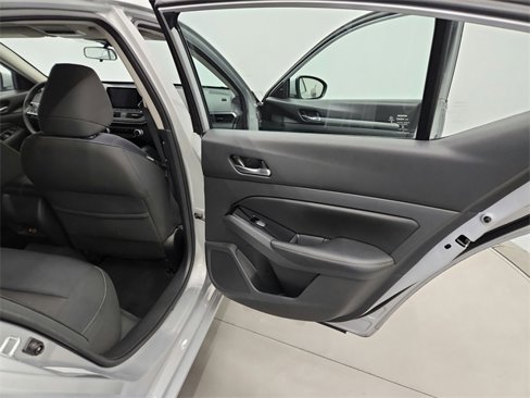 Used 2021 Nissan Altima 2.5 SV image 35