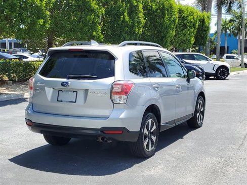 Used 2017 Subaru Forester 2.5i Premium w/ All-Weather Package image 5