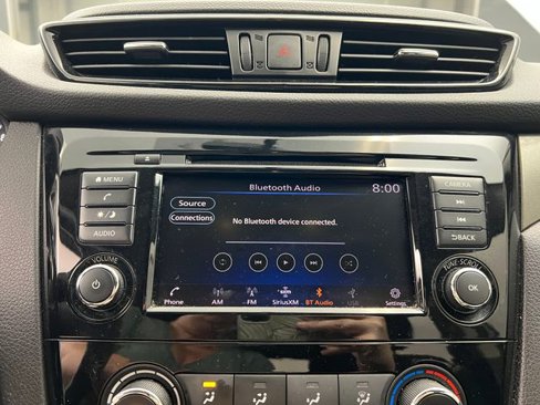 Used 2019 Nissan Rogue Sport S image 14