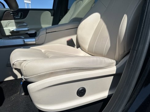 Used 2021 Mercedes-Benz GLB 250 image 4