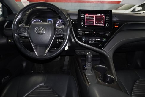 Certified 2021 Toyota Camry SE image 10
