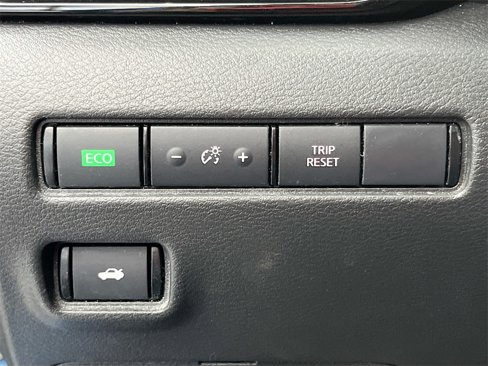 Used 2022 Nissan Sentra SV w/ All-Weather Package image 10