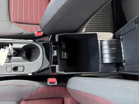 New 2025 Toyota Corolla SE image 25