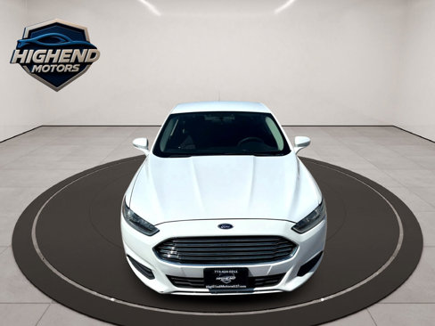 Used 2016 Ford Fusion SE image 10