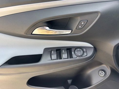Certified 2024 Buick Envista Preferred w/ Convenience II Package image 18