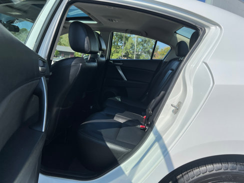 Used 2013 MAZDA MAZDA3 i Grand Touring image 34