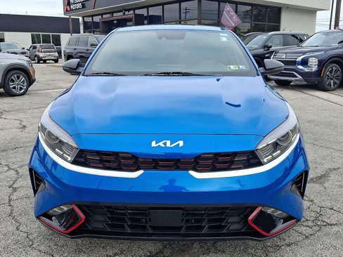 Used 2023 Kia Forte GT-Line w/ GT-Line Premium Package image 2