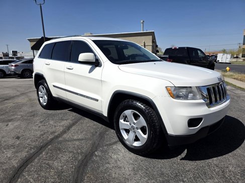 Used 2011 Jeep Grand Cherokee Laredo image 8