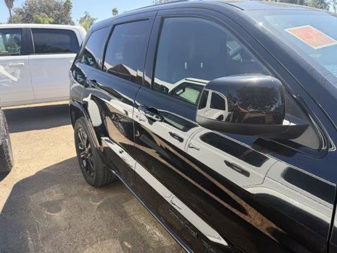 Used 2018 Jeep Grand Cherokee Altitude image 9