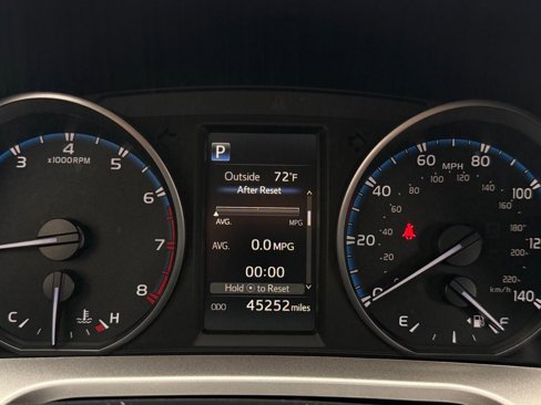 Used 2018 Toyota RAV4 XLE image 11