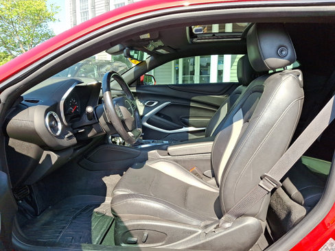 Used 2020 Chevrolet Camaro LT w/ RS Package image 14
