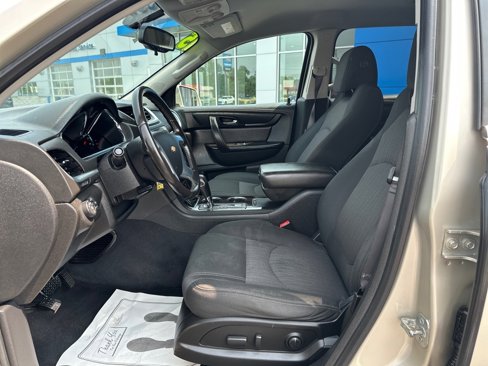 Used 2015 Chevrolet Traverse LT image 11