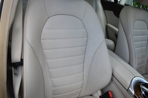 Used 2015 Mercedes-Benz C 300 4MATIC Sedan w/ Driver Assistance Package image 44