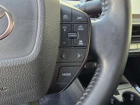 Used 2023 Toyota Prius LE image 19