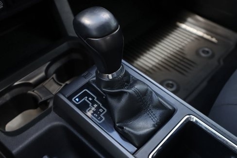Used 2018 Toyota Tacoma TRD Sport image 16