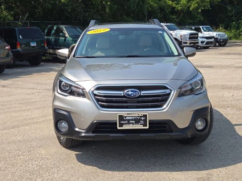 Used 2019 Subaru Outback 2.5i Limited w/ Popular Package #2 image 4