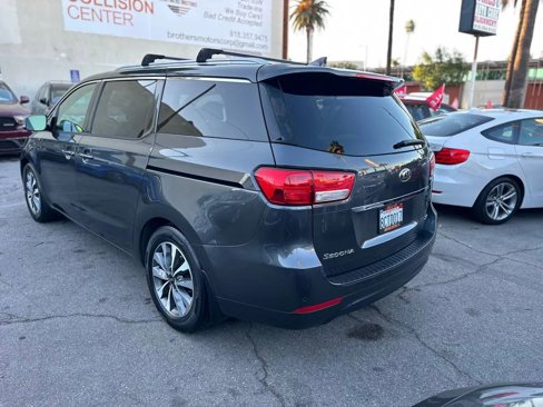 Used 2015 Kia Sedona SX image 12