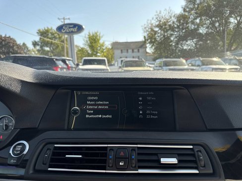 Used 2012 BMW 535i xDrive Sedan image 21