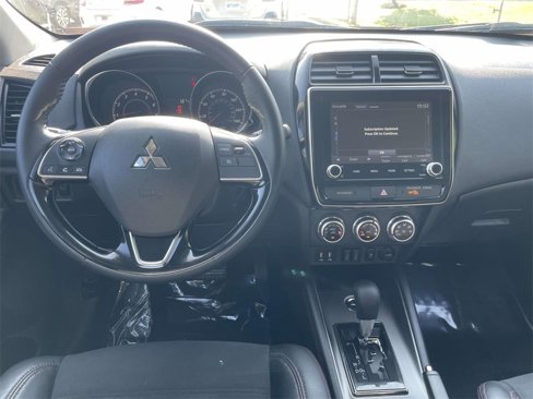 Used 2022 Mitsubishi Outlander Sport SE image 8