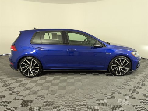 Used 2018 Volkswagen Golf R 4-Door image 8