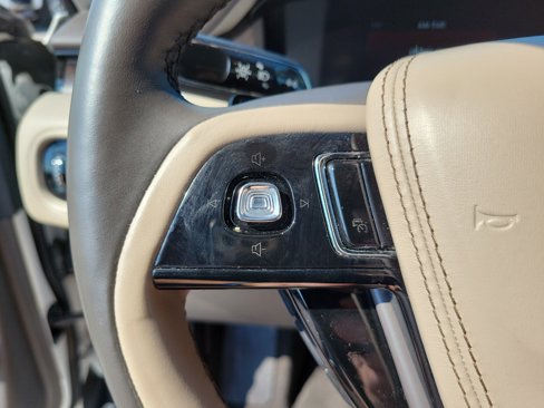 Used 2020 Lincoln Aviator Reserve w/ Equipment Group 202A image 32
