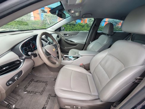Used 2016 Chevrolet Malibu LT w/ Leather Package image 12