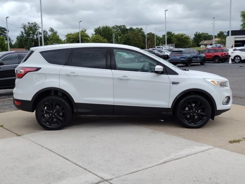 Used 2017 Ford Escape SE w/ SE Cold Weather Package image 13