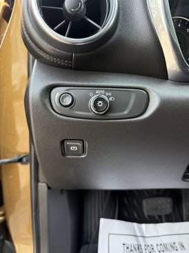 Used 2019 Chevrolet Blazer LT image 14