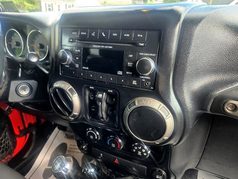 Used 2013 Jeep Wrangler Unlimited Sport image 84