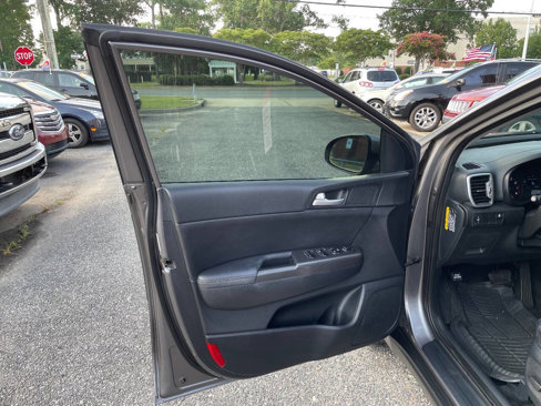 Used 2017 Kia Sportage EX image 10