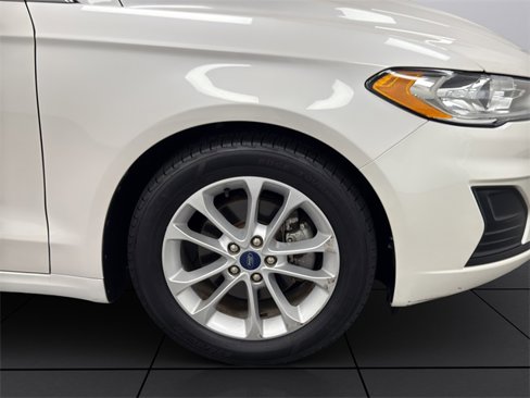 Used 2019 Ford Fusion SE image 23