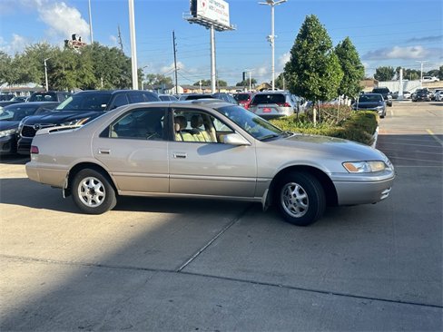 Used 1999 Toyota Camry CE image 4