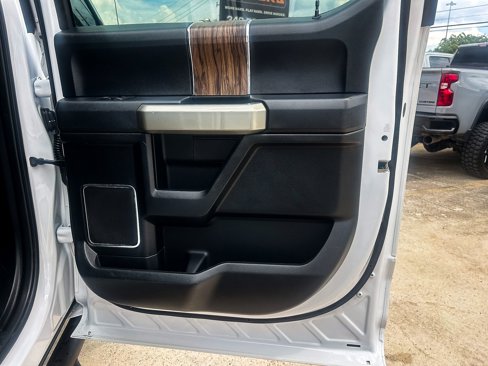 Used 2020 Ford F150 Lariat image 31