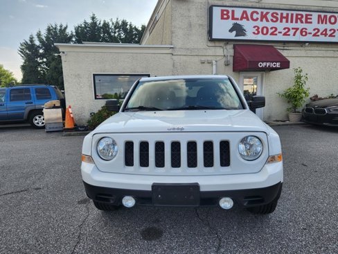 Used 2015 Jeep Patriot High Altitude image 2