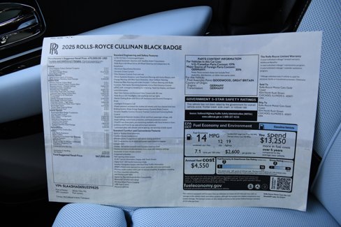 New 2025 Rolls-Royce Cullinan Black Badge image 30