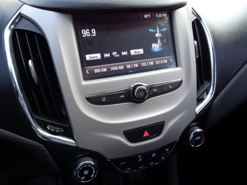 Used 2018 Chevrolet Cruze LS image 34