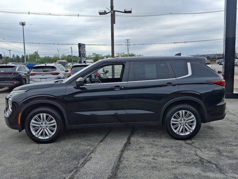 Used 2022 Mitsubishi Outlander ES image 4