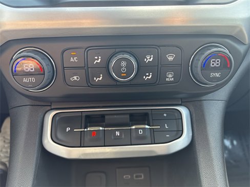 Used 2023 GMC Acadia SLE w/ Driver Convenience Package image 29