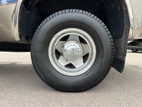Used 2004 Ford F350 Lariat image 29
