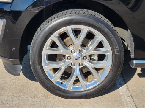 Used 2018 Ford Expedition Max Limited w/ Equipment Group 302A image 10