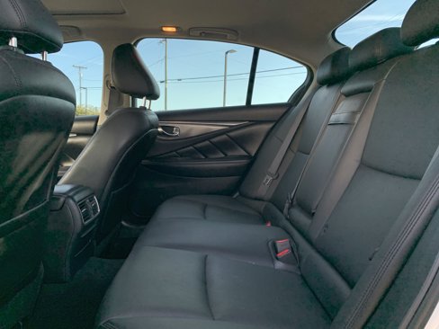 Used 2017 INFINITI Q50 3.0t Premium image 32